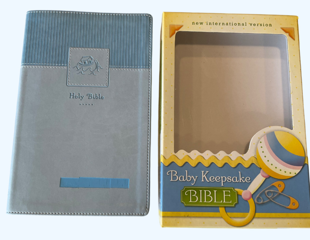 NIV Baby Keepsake Bible 2011 Blue Leather-Soft