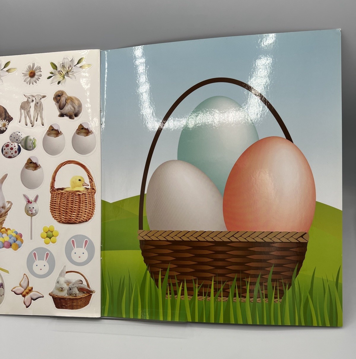 Eyelike Stickers: Easter – Workman Publishing – 400 Stickers, Unused