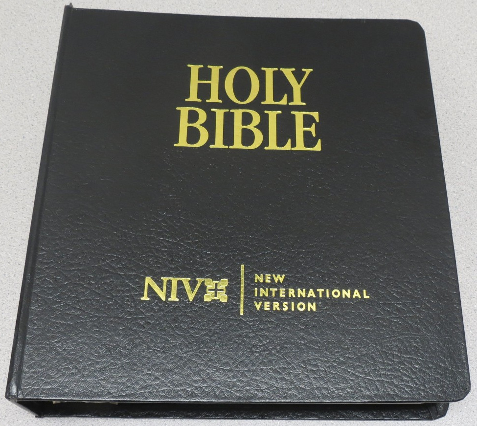 Holy Bible Wide Margin Looseleaf Reference Edition NIV 3-Ring Binder Hendrickson