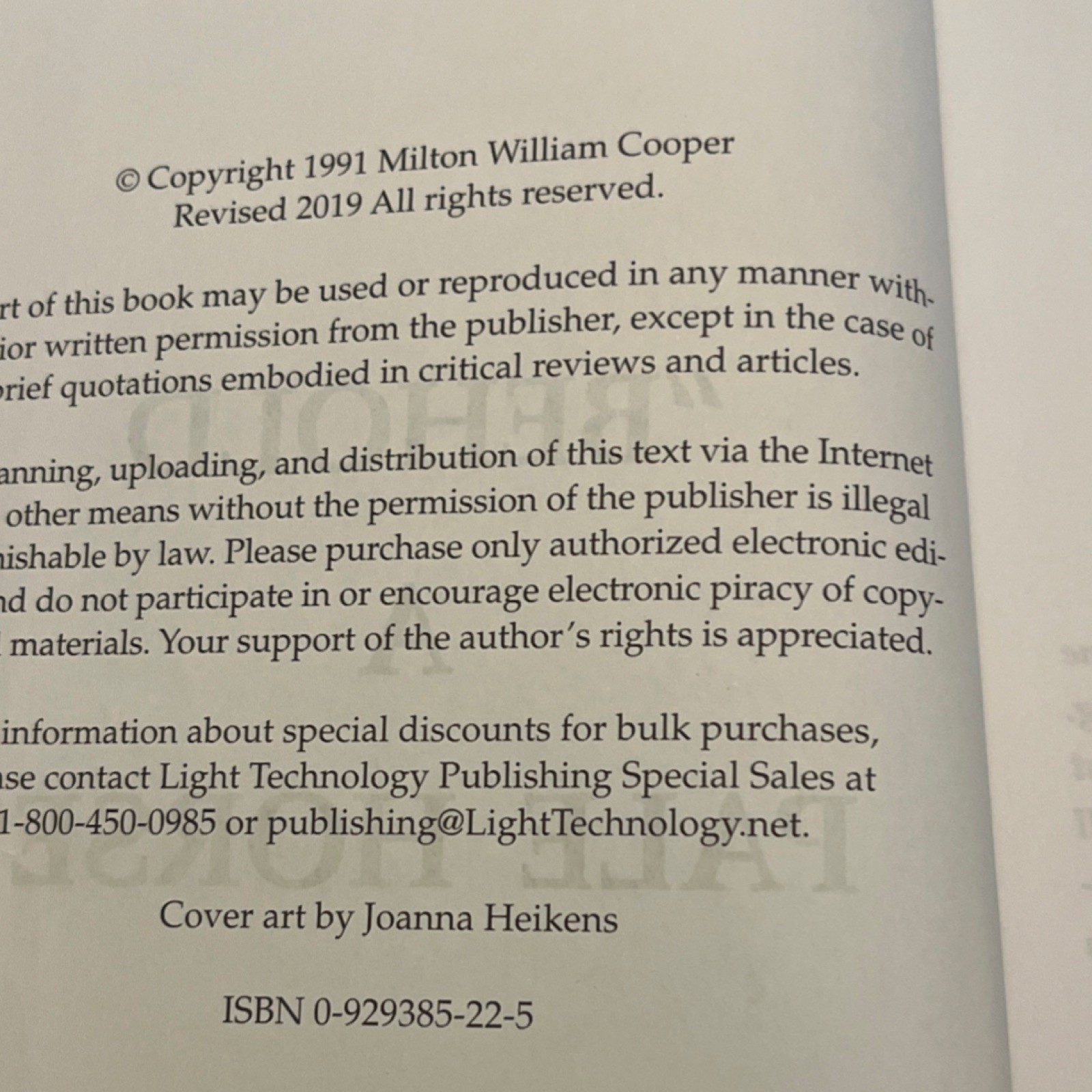 Behold a Pale Horse Milton William Cooper Paperback Light Technology Publishing