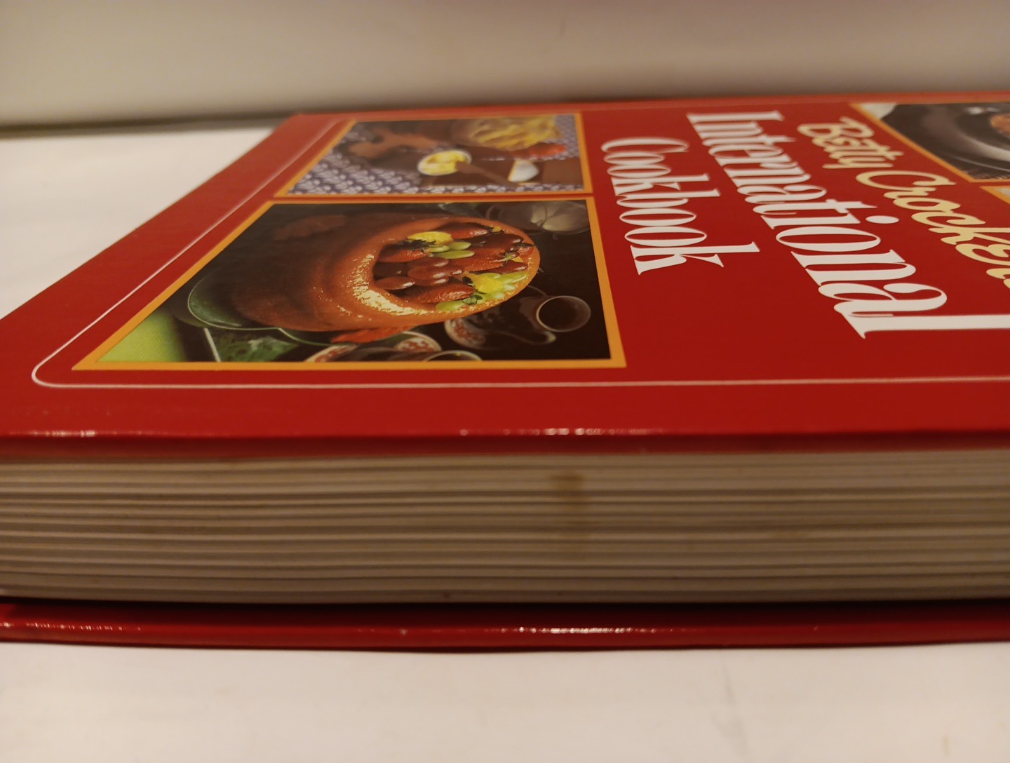 BETTY CROCKER’S INTERNATIONAL COOKBOOK 1980 1st Ed HB 372 Pages