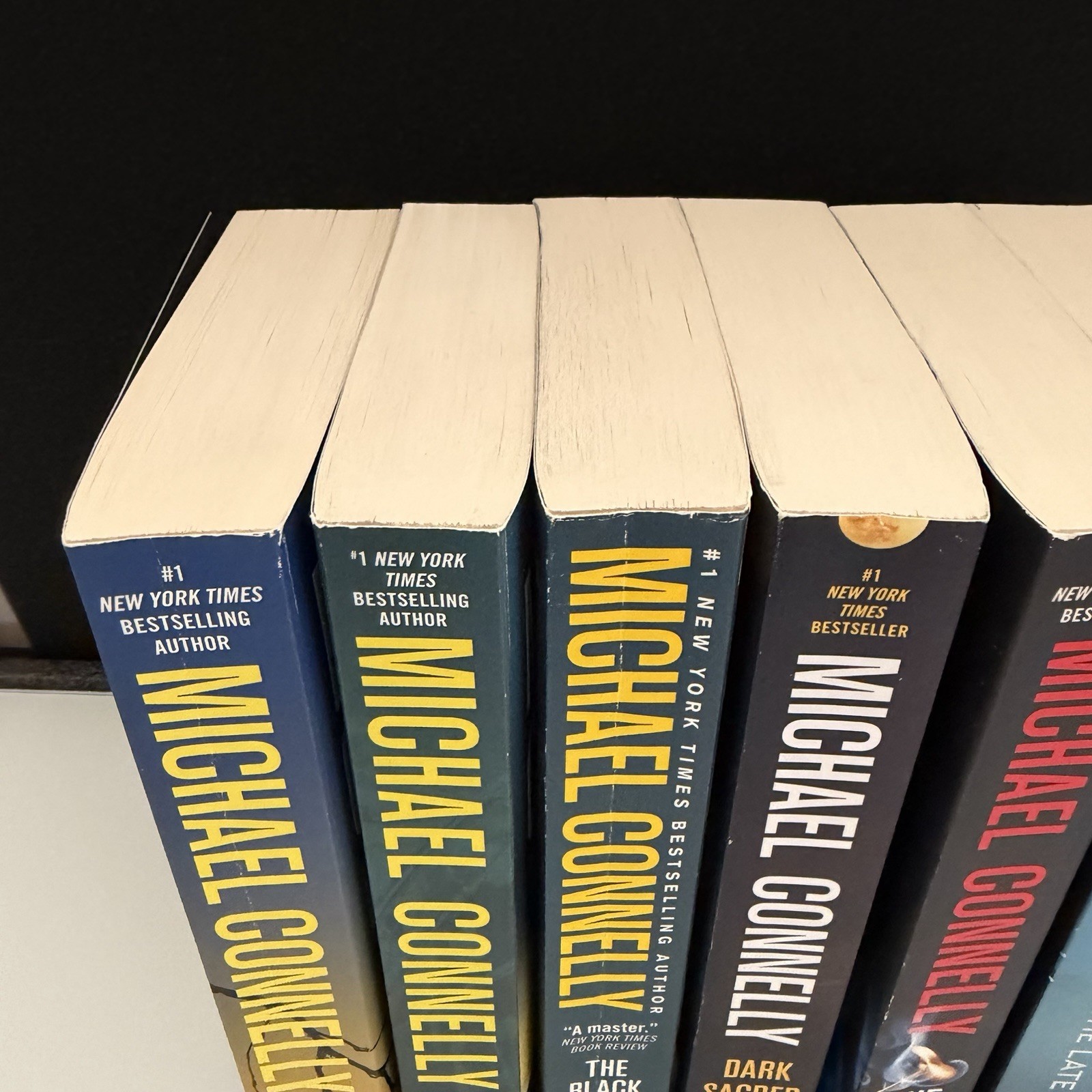 Lot of 6 Michael Connelly Paperback Books