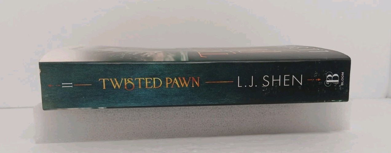 L.J. Shen – Twisted Pawns, Walmart Edition, Paperback, Used