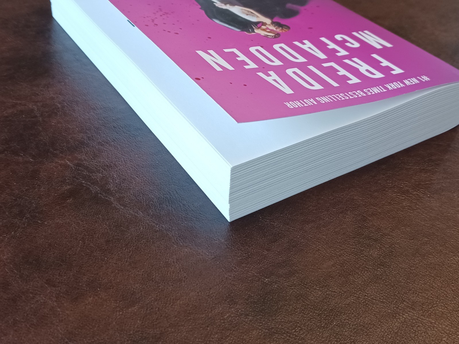 SIGNED Freida McFadden Autographed Book – The Divorce, Signed Edn 1st Print 2026