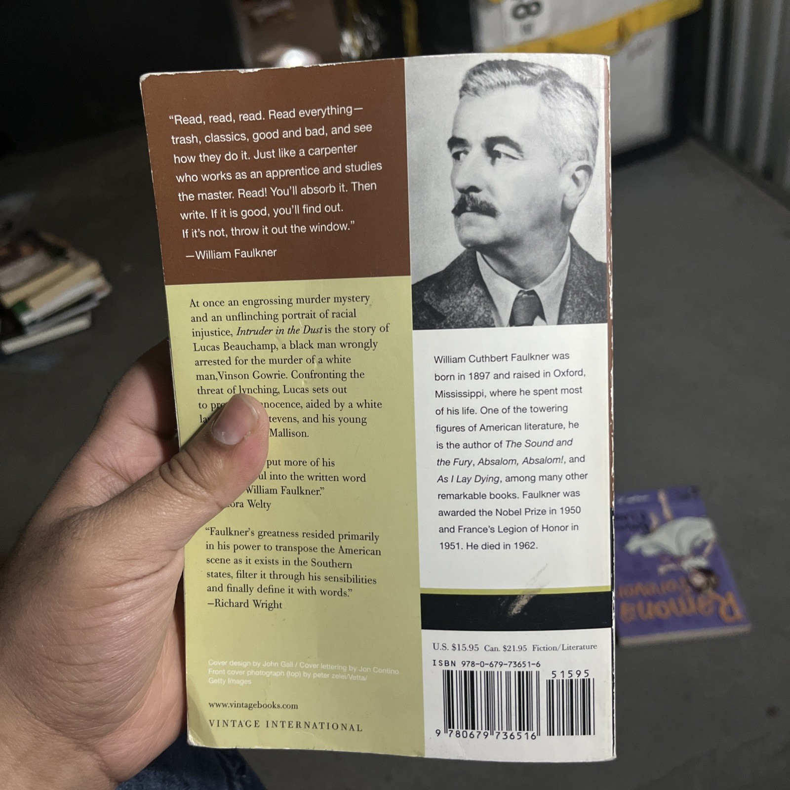 Intruder in the Dust William Faulkner- ACCEPTABLE