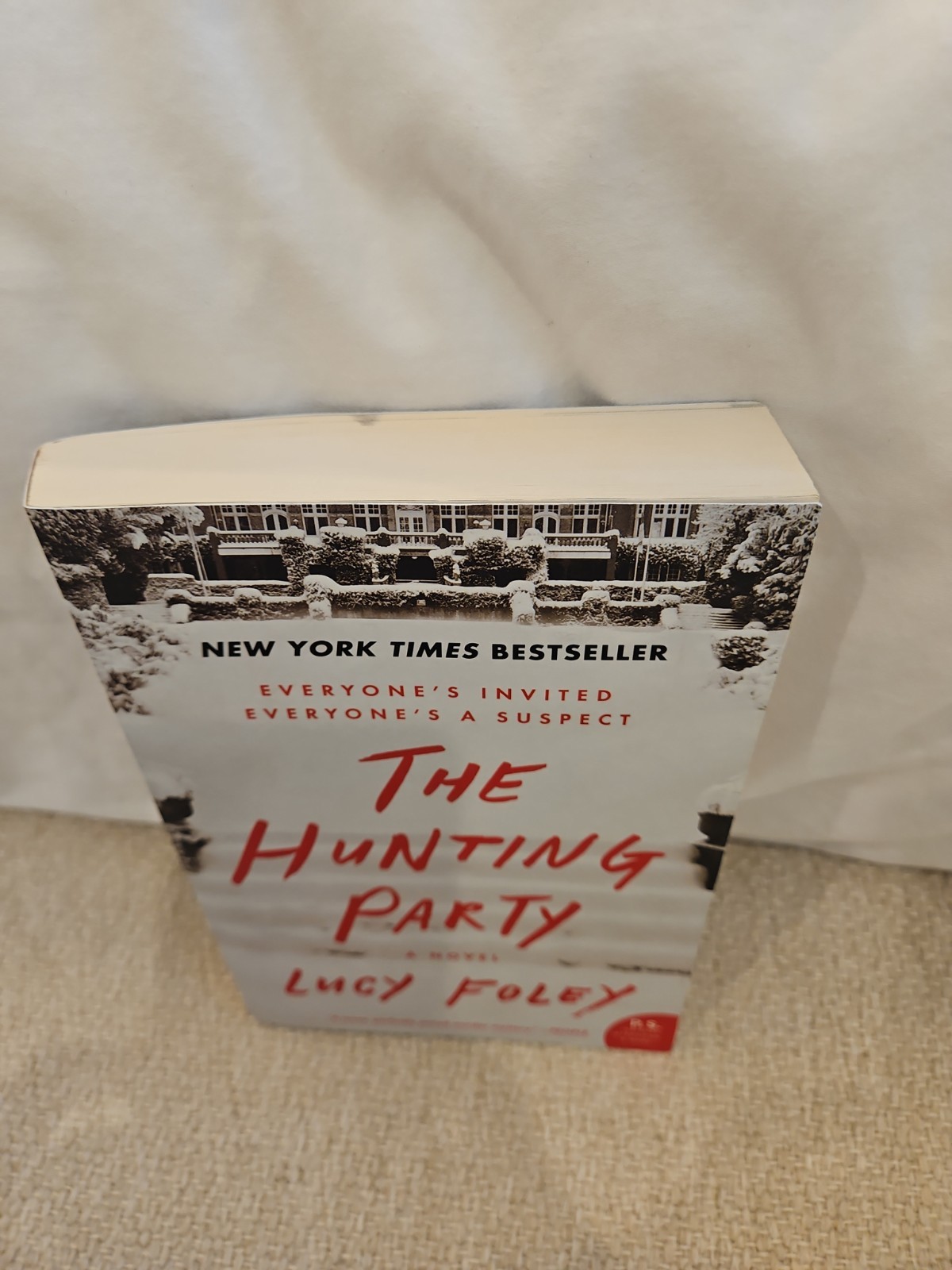 Hunting Party : A Novel by Lucy Foley (2020, Trade Paperback)