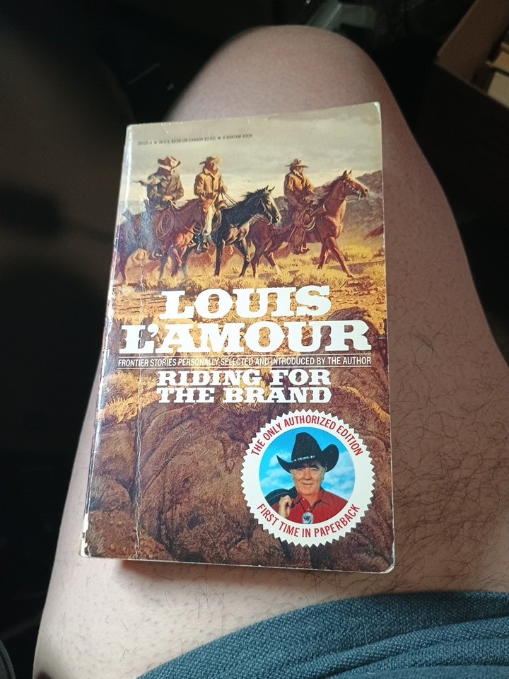 Louis L’Amour (3 Western Paperbacks, all different) see Pictures Vintage